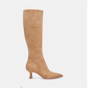NEW Auggie suede camel boots from dolce vita